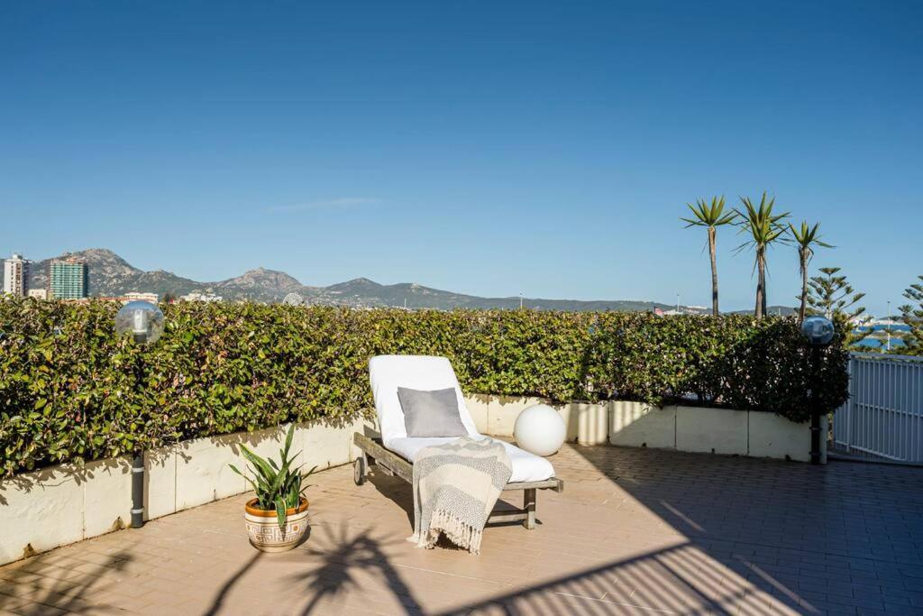 Sunny Rooftop Loft With Gorgeous Views Of Όλμπια Εξωτερικό φωτογραφία