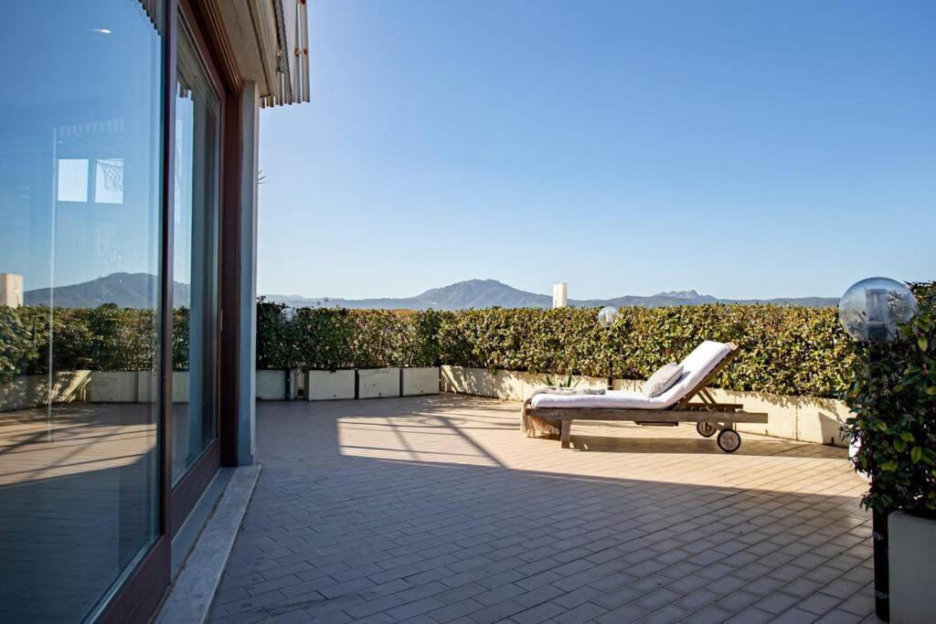 Sunny Rooftop Loft With Gorgeous Views Of Όλμπια Εξωτερικό φωτογραφία